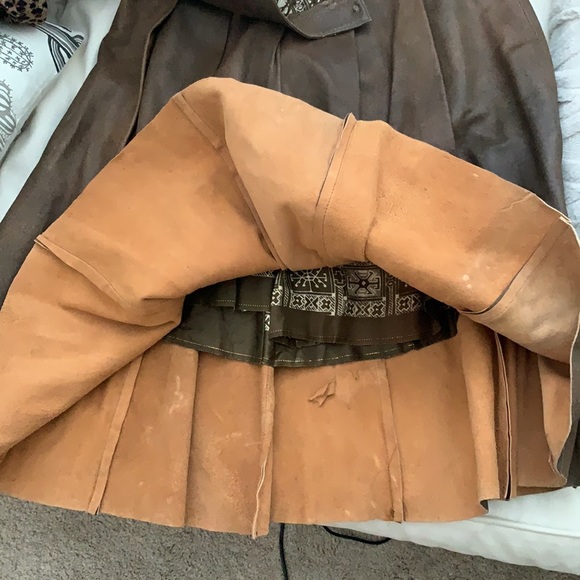 Vintage brown leather pleated midi skirt - Picture 11 of 12